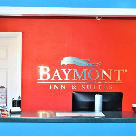 Baymont By Wyndham Forest City Extérieur photo