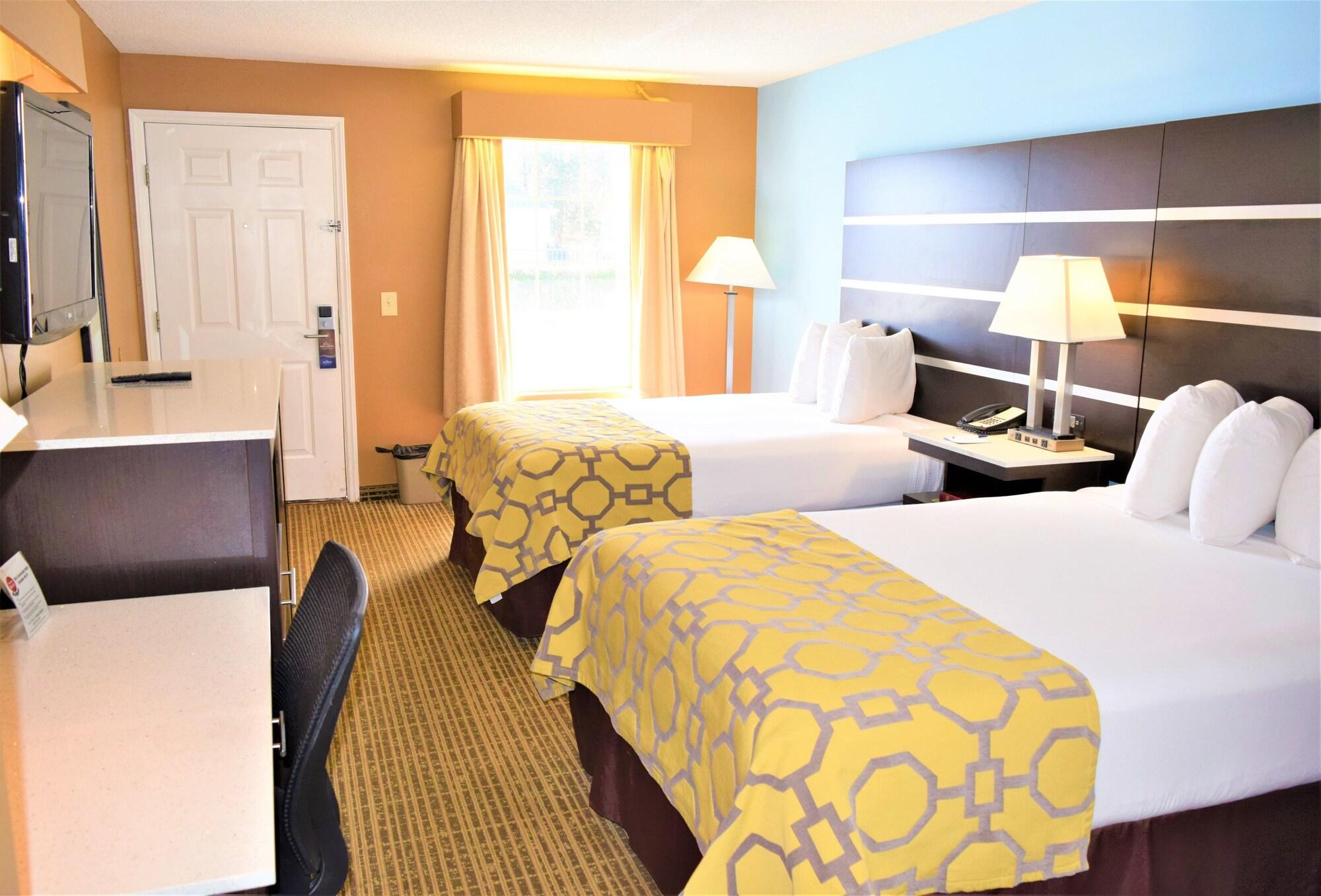 Baymont By Wyndham Forest City Extérieur photo