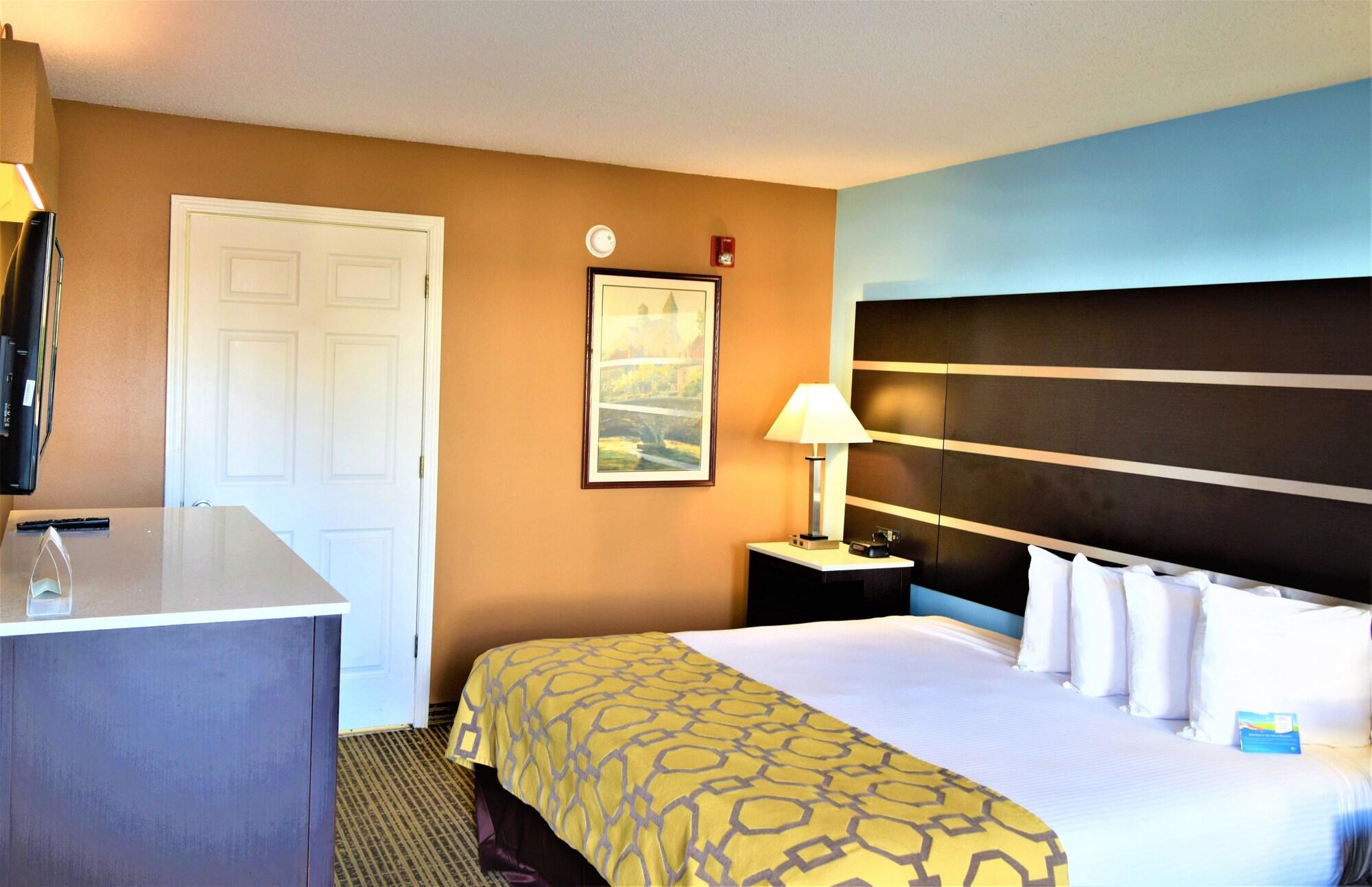 Baymont By Wyndham Forest City Extérieur photo